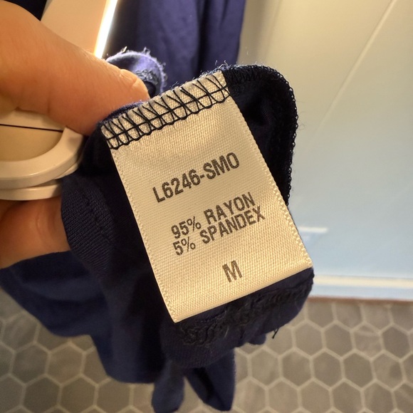 New with Tags Loveappella navy V-Neck Maxi Dress woman’s size medium - Picture 6 of 8